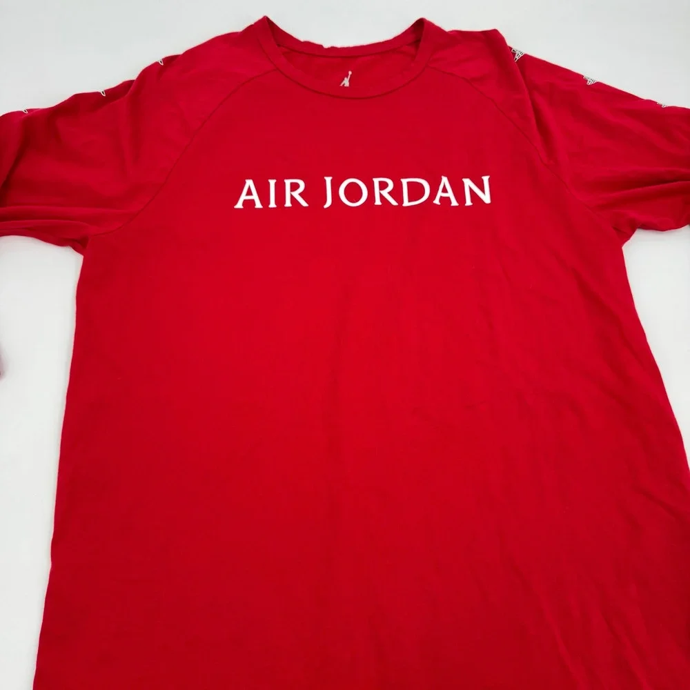 Nike Air Jordan Red Three Quarter Sleeve Logo T-Shirt Mens‎ Size M AA1911-PTI